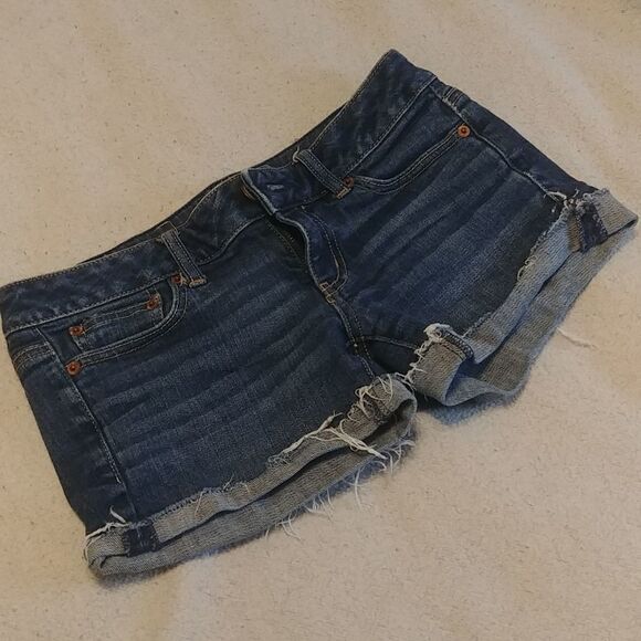 EUC American Eagle stretch shortie shorts 2 *runs big - Picture 1 of 9